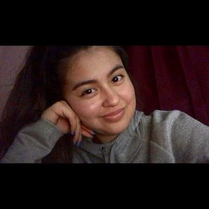 Meet your Posher, Mayra